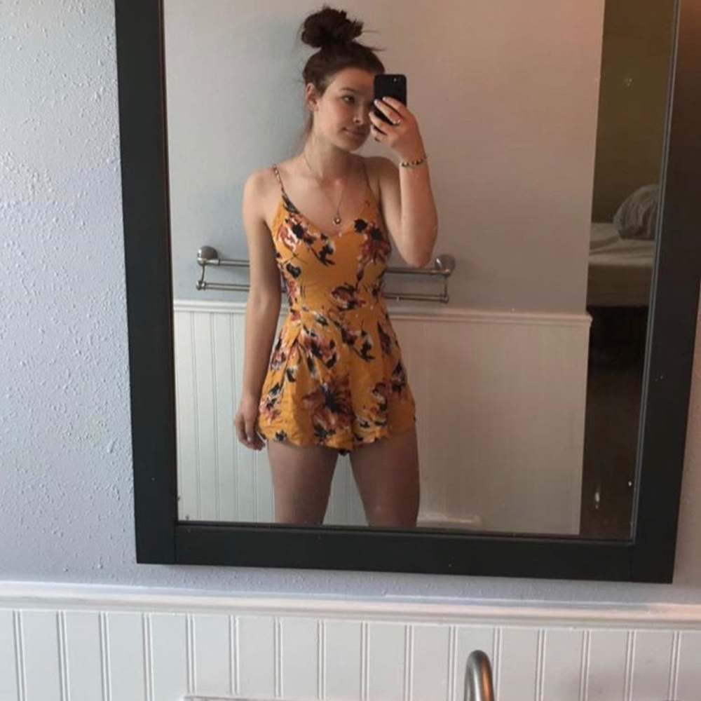 XS Francesca’s romper.